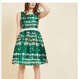 NWT Liza Luxe Emerald Green Fit and Flare Dress- M